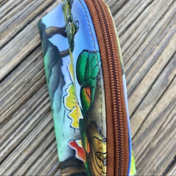 Designed in New York by Sharif Leather Floral Nature Scene Makeup Wristlet Bag - Picture 4 of 11